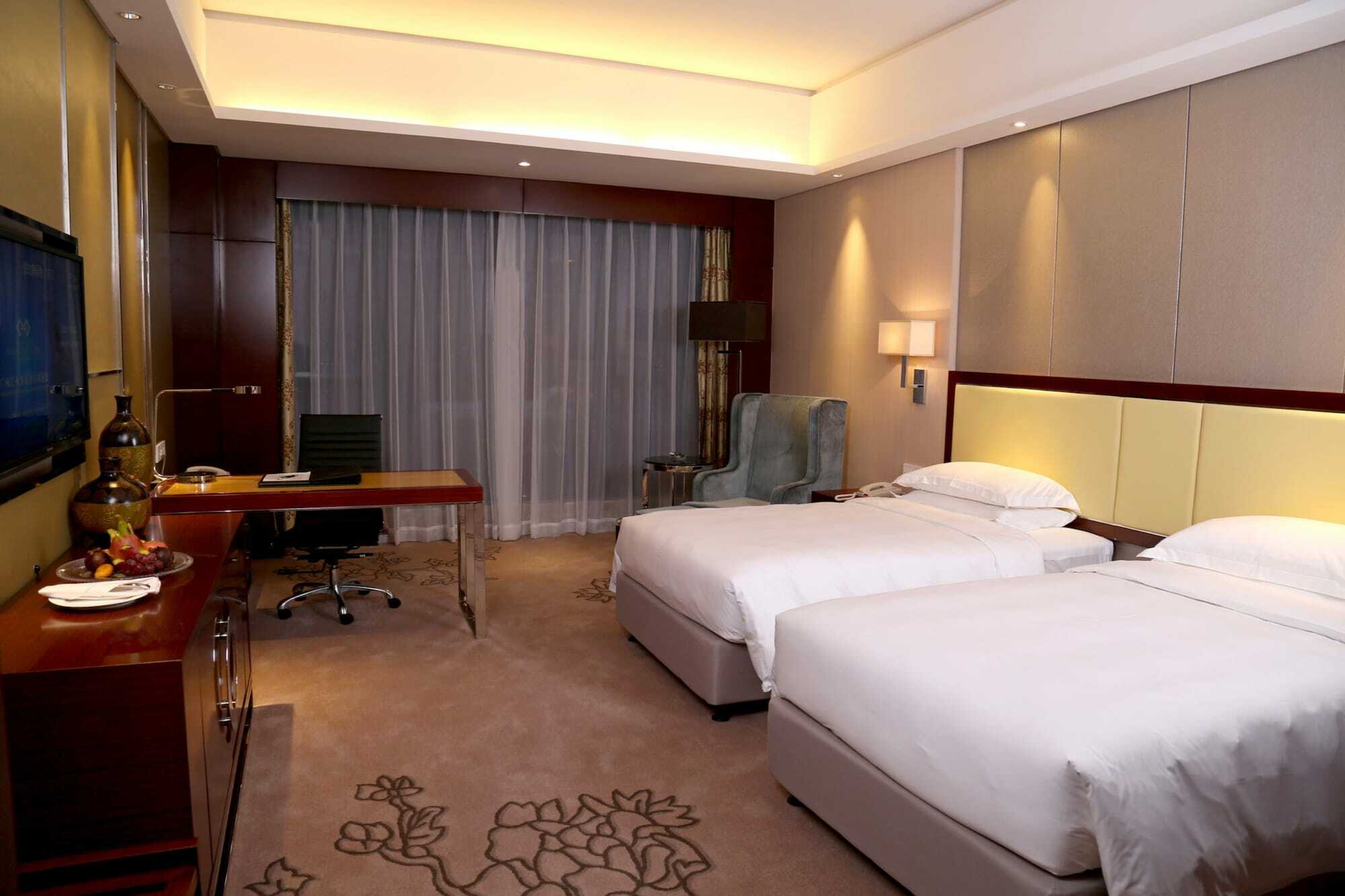 Guangzhou ChangFeng Gloria Plaza Hotel Esterno foto